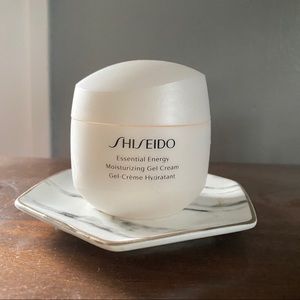 Shiseido Essential Energy Moisture Gel Gream